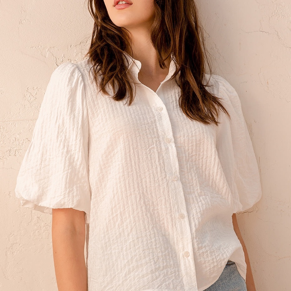Lulu’s XS White Puff Sleeve Button-Up Top NWT